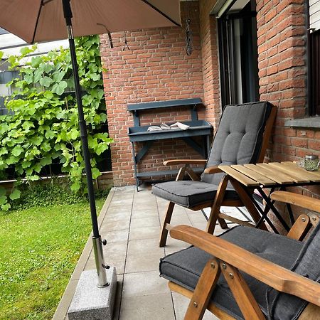 Katarinas House Mit 2 Fewo Stilvoll, Gemuetlich & Zentral Boxspringbett, Parkplatz, Balkon Oder Garten Moers Exterior foto